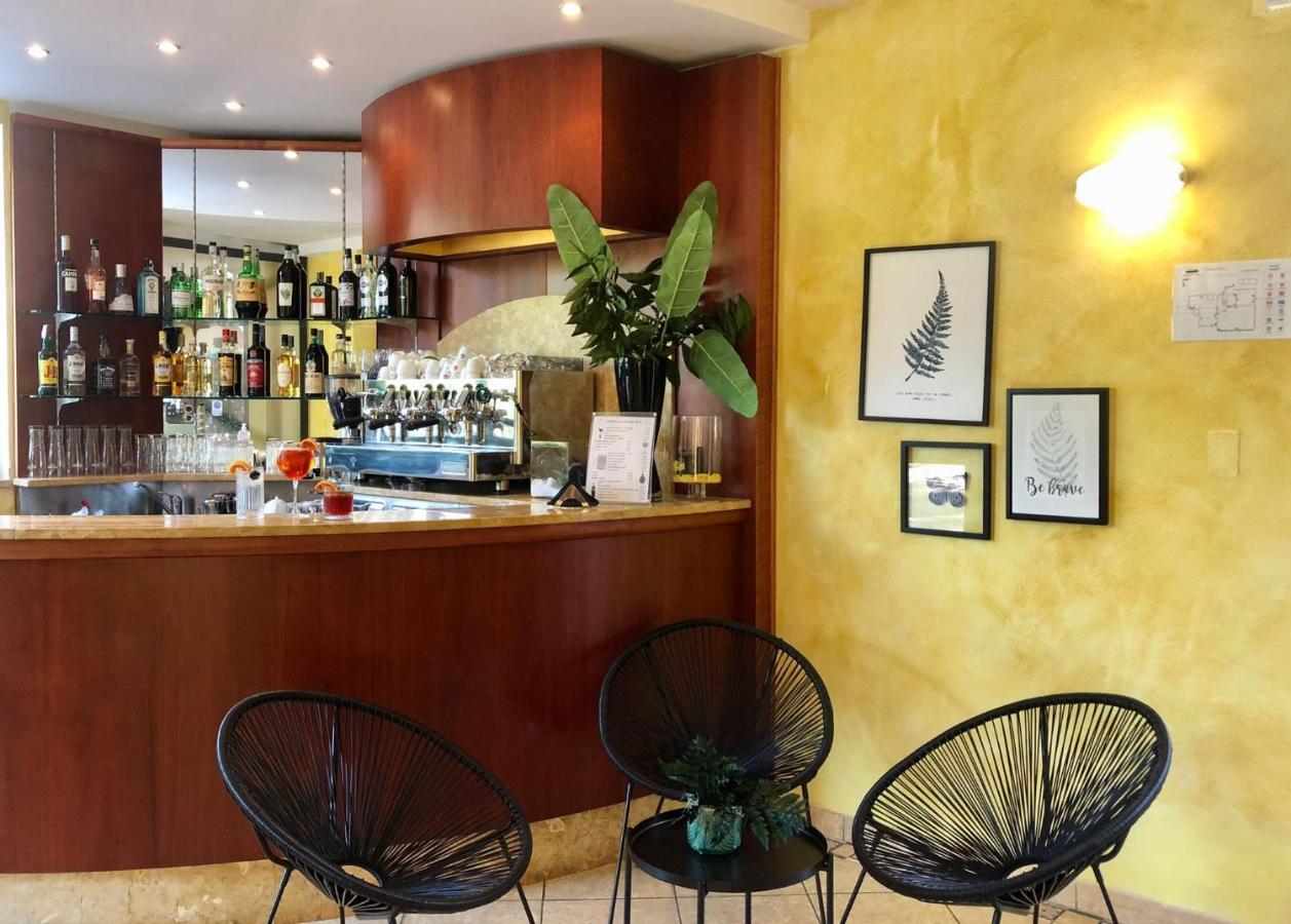 מילאנו מריטימה Hotel B&B Des Bains מראה חיצוני תמונה