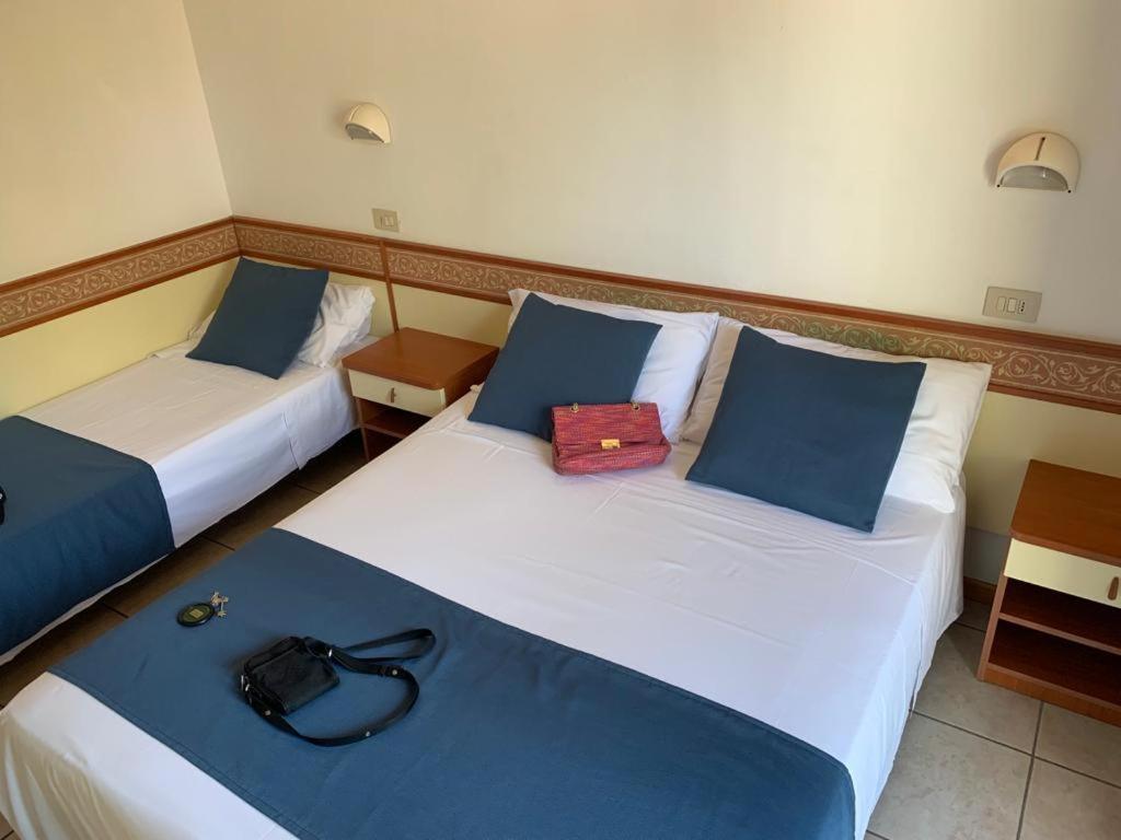 מילאנו מריטימה Hotel B&B Des Bains מראה חיצוני תמונה
